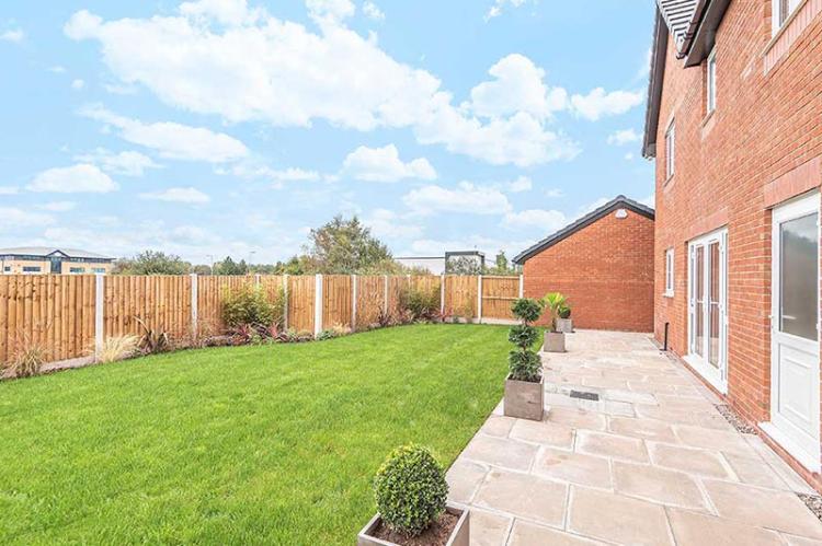 Six Ideas To Maximise Your Outdoor Space